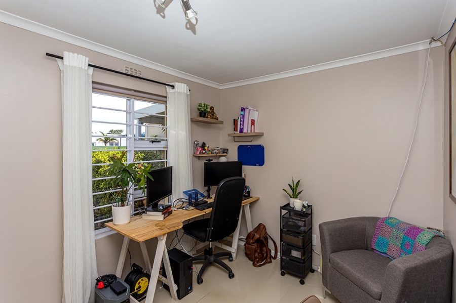 To Let 3 Bedroom Property for Rent in Sunningdale Western Cape